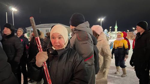 Төп чыршы янында «Сабагаз» идарәсе хезмәткәрләре оештырган бәйрәм чарасында бүген дә халык рәхәтләнеп күңел ачты (+видео)