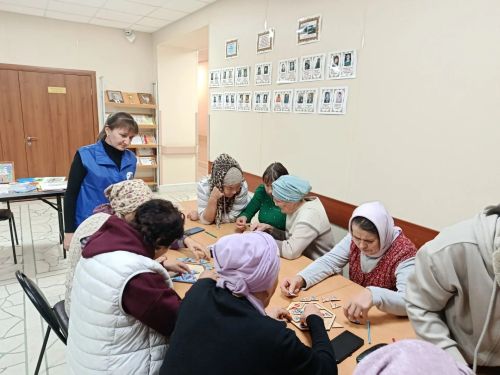 Өлкәннәр юл хәрәкәте кагыйдәләре турындагы белемнәрен ныгыттылар