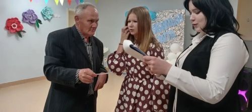 «Тургай» социаль приютында тәрбияләнүчеләр әтиләренә бәйрәм ясаган