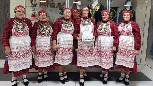 «Тюрагай» ансамбле Халыклар дуслыгы йортында өченче урынны яулады