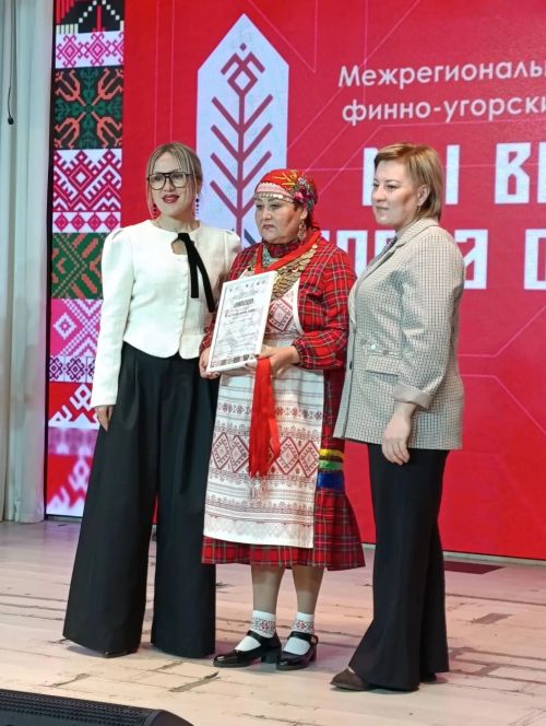 «Тюрагай» ансамбле Халыклар дуслыгы йортында өченче урынны яулады