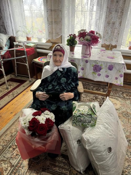 Яңа Мичәндә яшәүче Венира Нигмәтҗанова 90 яшьлек юбилеен билгеләп үтте