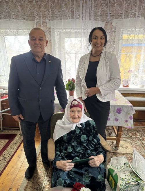 Яңа Мичәндә яшәүче Венира Нигмәтҗанова 90 яшьлек юбилеен билгеләп үтте