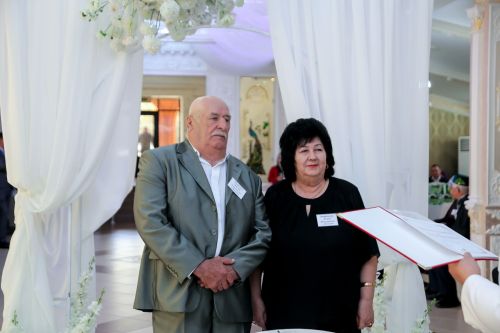 Чәчләр чаларган,  әмма мәхәббәт сүнмәгән....