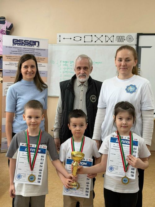 Сабаның  «Шоколад» балалар бакчасының  «Робо Акцент» командасы «ИКаРенок» һәм «Икар-Старт» республика ярышларында беренчелекне яулады