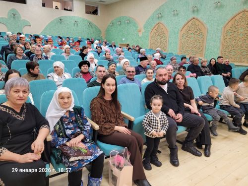 Сабада вакытсыз вафат булган үзешчән шагыйрь, укытучы Илфат Газизҗановны искә алдылар