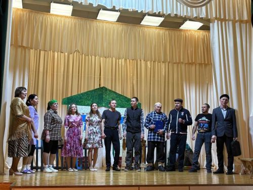 Шекшенең «Нур» театр коллективы «Корт» спектакленең премьерасын күрсәтте