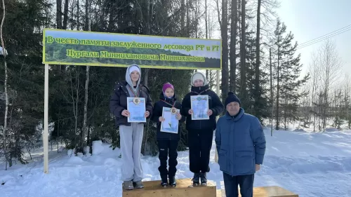 Бүген Лесхозда легендар урманчы Нургали Миннеханов истәлегенә чаңгы ярышлары узды