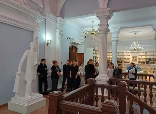 Олы Кибәче урта гомуми белем бирү мәктәбе вәкилләре бөек татар шагыйре Габдулла Тукайга багышланган музейда булдылар
