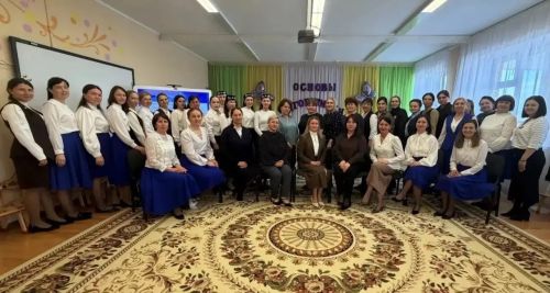 «Шоколад» балалар бакчасында  алгоритмика нигезләрен кертүгә багышланган республика семинары узды