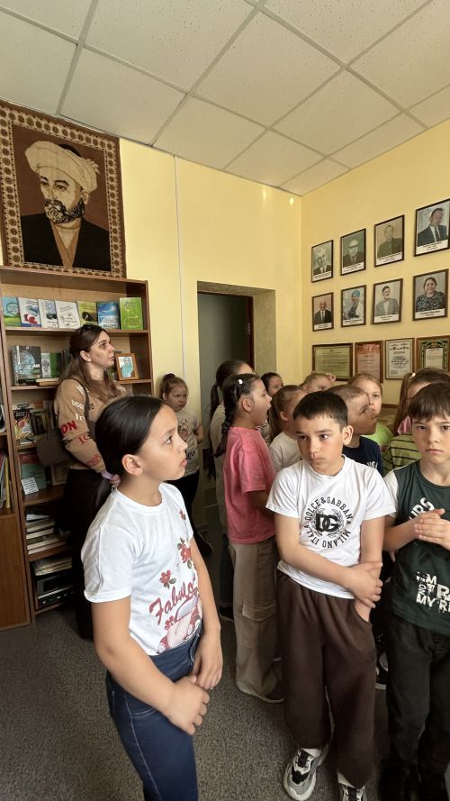 Ш.З.Зиннуров исемендәге Сатыш урта мәктәбе укучылары «Саба таңнары» редакциясендә экскурсиядә булдылар