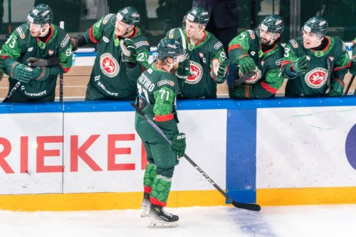 Кичә «Ак Барс» хоккей командасы Ярославльнең  «Локомотив» командасын 5:1 исәбенә җиңде