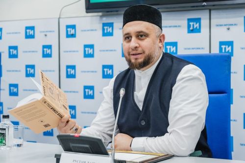 Дини тәрбия  ана баланы күкрәгенә куеп «Бисмилләх»дип әйткәннән башлана...