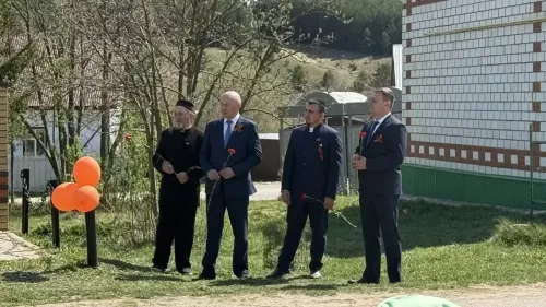 Пүкәл авылында «Җирдәге якты тормыш хакына» дигән тантаналы митинг узды