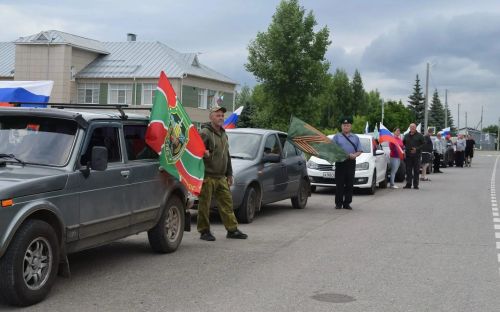 Шәмәрдәндә «Россия көнен бергә каршылыйбыз!» дип исемләнгән автоузышлар узды