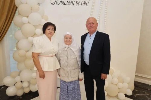 Фельдшер Ризидә Вәлиева: «Хезмәтем белән башкаларга игелек китерә алганмын икән, мин – бәхетле”