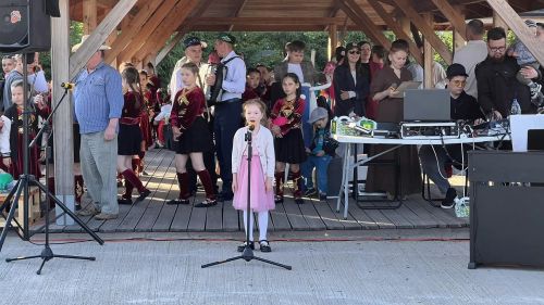 Сабада Балаларны яклау көнендә  Сәнгать мәктәбе укучыларын тәбрикләделәр