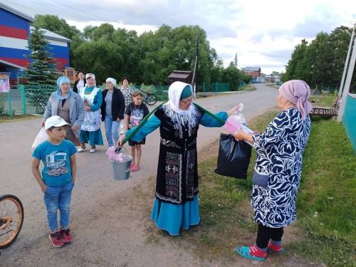 Олы һәм Кече Кибәче авылларында  Сабантуйга бирнә җыйдылар