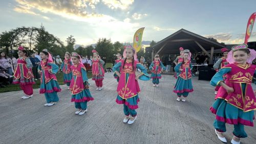 Сабада Балаларны яклау көнендә  Сәнгать мәктәбе укучыларын тәбрикләделәр
