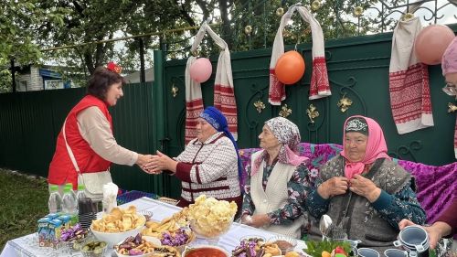 Гимназия коллективы Сабада бирнә җыйды
