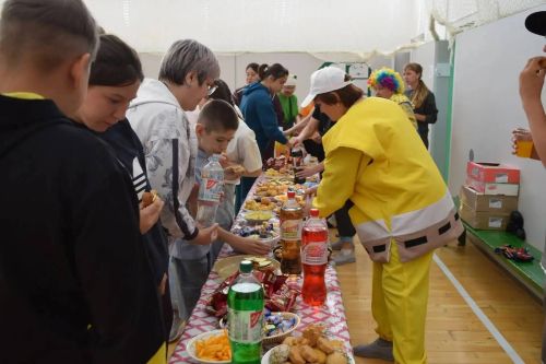Мөмкинлекләре чикләнгән балалар өчен Халыкара балаларны яклау көненә багышланган «Кояш нурлары» Сабантуе узды