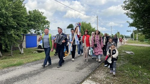 Гимназия коллективы Сабада бирнә җыйды