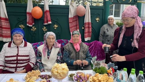 Гимназия коллективы Сабада бирнә җыйды