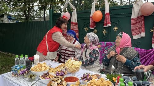 Гимназия коллективы Сабада бирнә җыйды