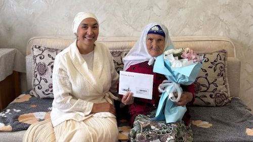 «Тормыш сынауларын җиңеп, 99 яшен каршылаган»: Миңгәр авылы әбисе Бибиниса апа Баһманованың туган көне