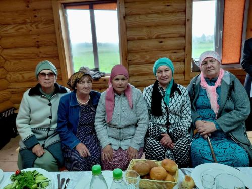 Эзмә урта мәктәбен 55 ел элек тәмамлаган сыйныфташлар очрашты