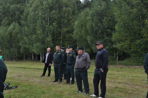 Равил Кузюров:  ”Саба урманчылары әйдәүчеләр сафында”/фоторепортаж