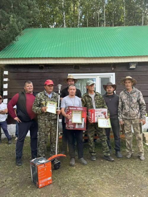 Шәүкәт күлендә легендар авылдашлар призына балыкчылар ярышы узды