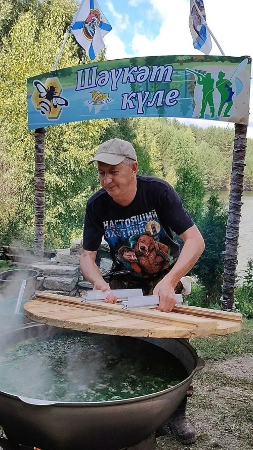 Шәүкәт күлендә легендар авылдашлар призына балыкчылар ярышы узды
