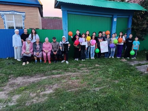 Авылның өч урамында — бер сәхнәдә: Югары Шытсуда «Җәйге күчтәнәч» концерты гөрләде