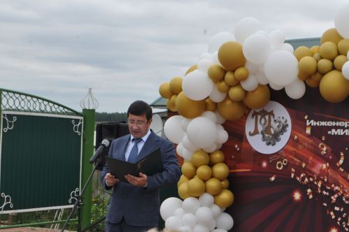 Миңгәр авылының инженер-башлангыч мәктәбендә 14 сабый парта артына утырды