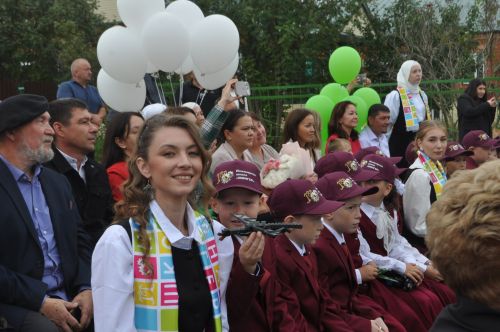 Миңгәр авылының инженер-башлангыч мәктәбендә 14 сабый парта артына утырды