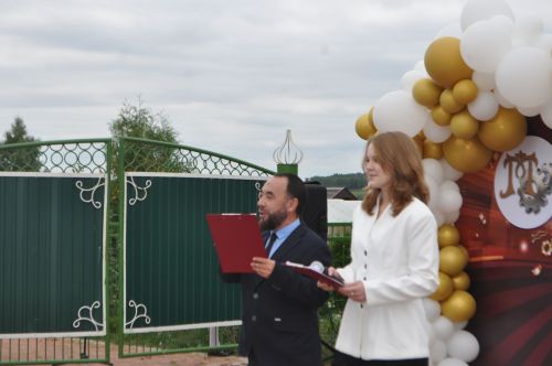Миңгәр авылының инженер-башлангыч мәктәбендә 14 сабый парта артына утырды