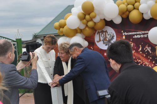 Миңгәр авылының инженер-башлангыч мәктәбендә 14 сабый парта артына утырды