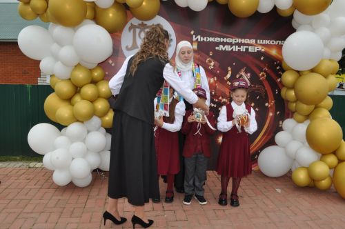 Миңгәр авылының инженер-башлангыч мәктәбендә 14 сабый парта артына утырды