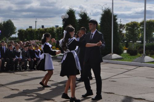 «ОНИКС» белем бирү үзәгендә белем көне