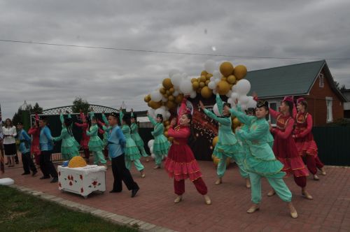 Миңгәр авылының инженер-башлангыч мәктәбендә 14 сабый парта артына утырды