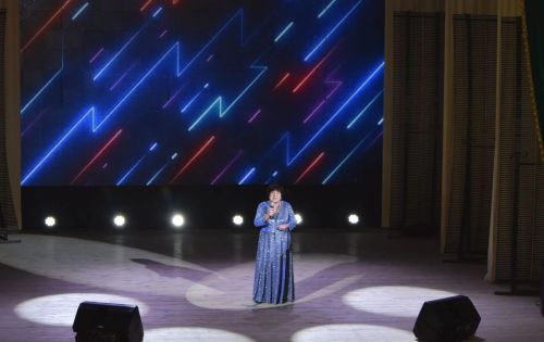 Мәдәният хезмәткәрләре һәм «Тулган ай» коллективы Шәмәрдәндә тернәкләнүчеләрнең күңелен күрде