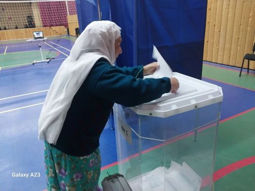 «Алтын пар» һәм беренче сайлаучылар: Югары Симет авылында 162 кеше Дәүләт Думасына тавыш бирде