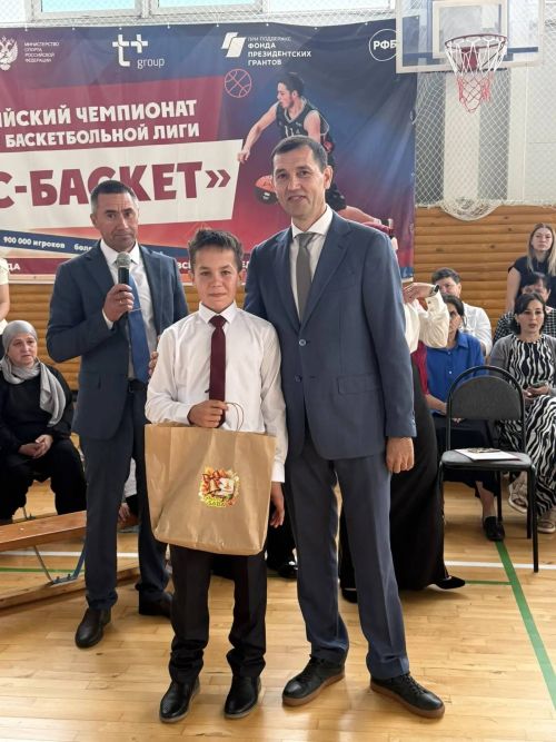 Килдебәк урта мәктәбендә белем бәйрәме узды