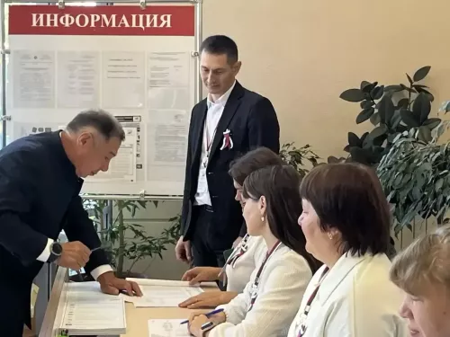 Саба районы башлыгы Рәис Миңнеханов Лесхоз бистәсендә гражданлык бурычын үтәде
