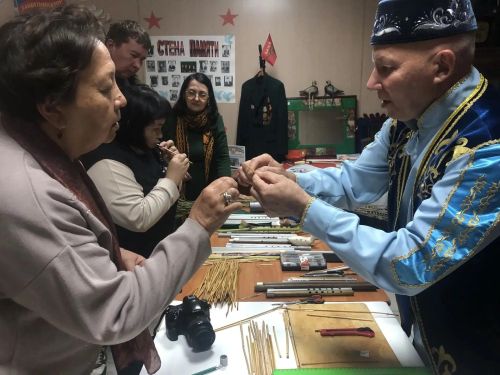 Югары Шытсуда салам курай ясау серләренә төшенделәр: мәдәният йортында репортаж төшерелде