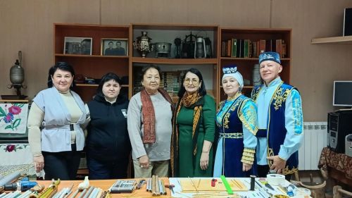 Югары Шытсуда салам курай ясау серләренә төшенделәр: мәдәният йортында репортаж төшерелде