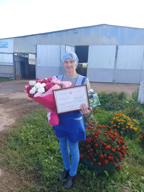 Бозау караучысы Рауза Матзянова Электрон Мактау тактасы сертификаты белән бүләкләнде