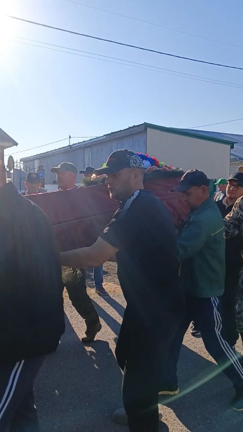Сабада Ватан сакчысы Тәлгат Хәсәншинны соңгы юлга озаттылар