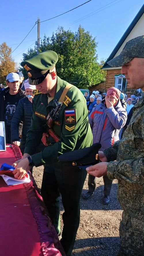 Сабада Ватан сакчысы Тәлгат Хәсәншинны соңгы юлга озаттылар